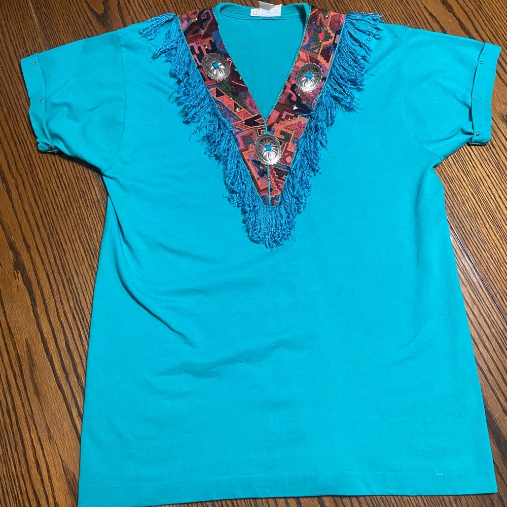 Southwestern “Tacky” Vintage T-Shirt - Must Have!
